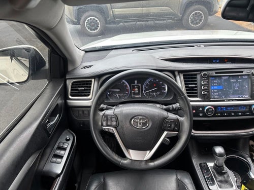 2016 Toyota Highlander XLE V6