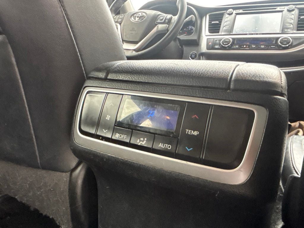 2016 Toyota Highlander XLE V6
