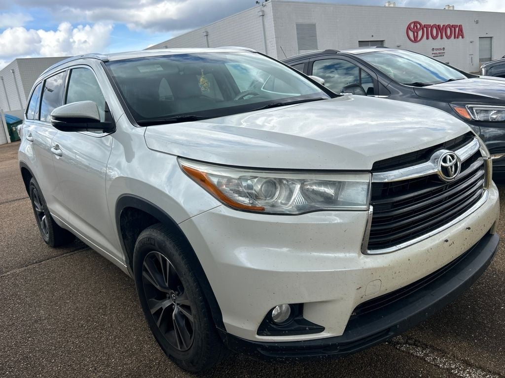 2016 Toyota Highlander XLE V6