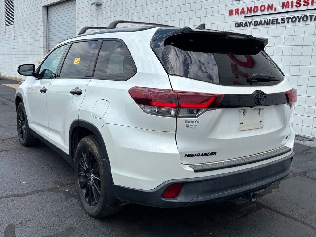 2019 Toyota Highlander SE