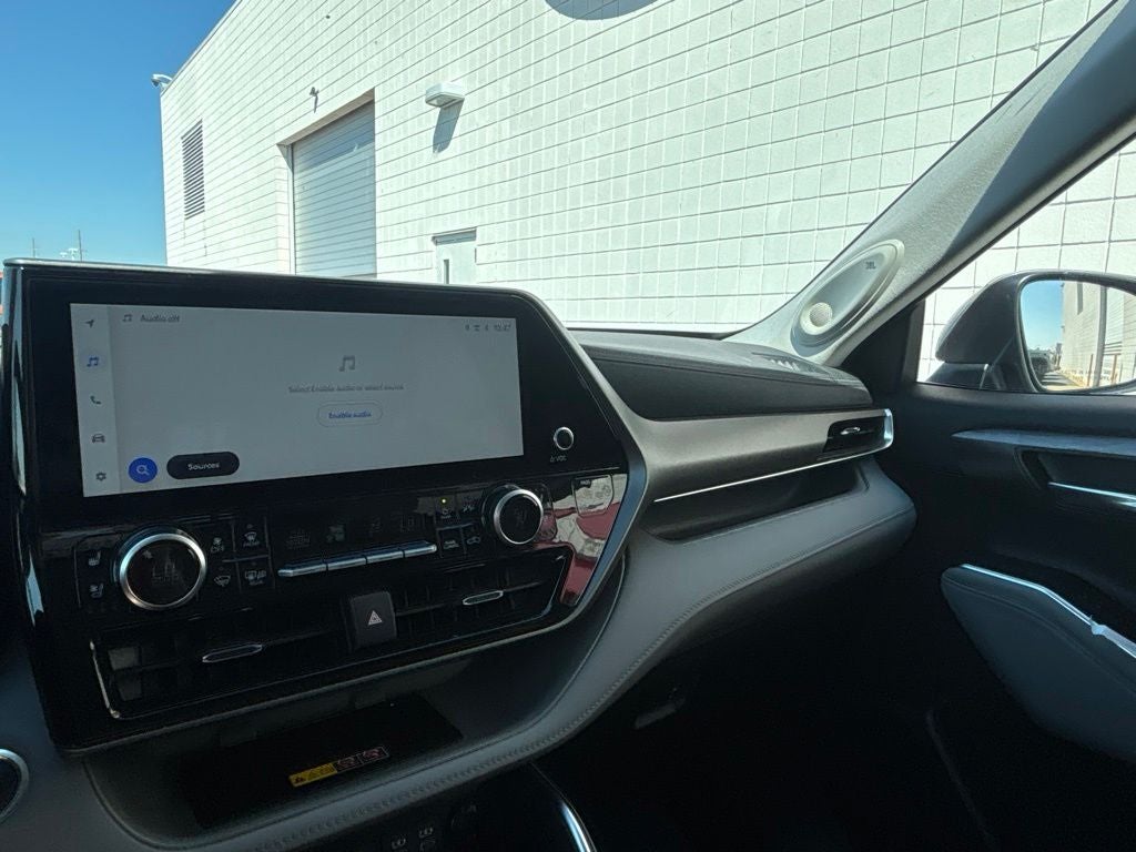 2026 Toyota Highlander Hybrid Limited