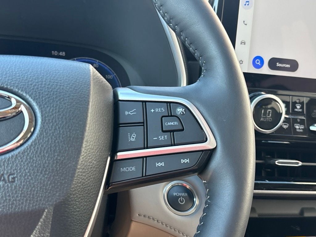 2026 Toyota Highlander Hybrid Limited