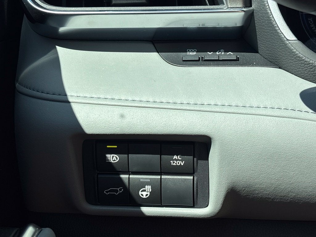 2026 Toyota Highlander Hybrid Limited