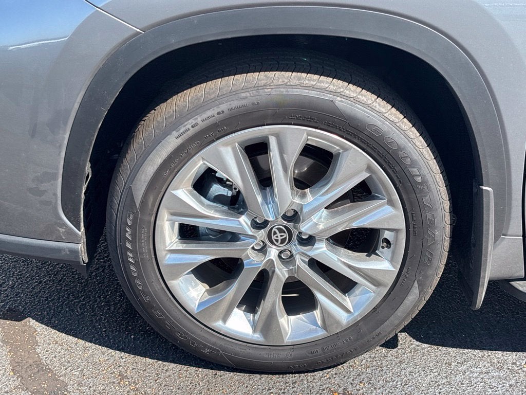 2026 Toyota Highlander Hybrid Limited
