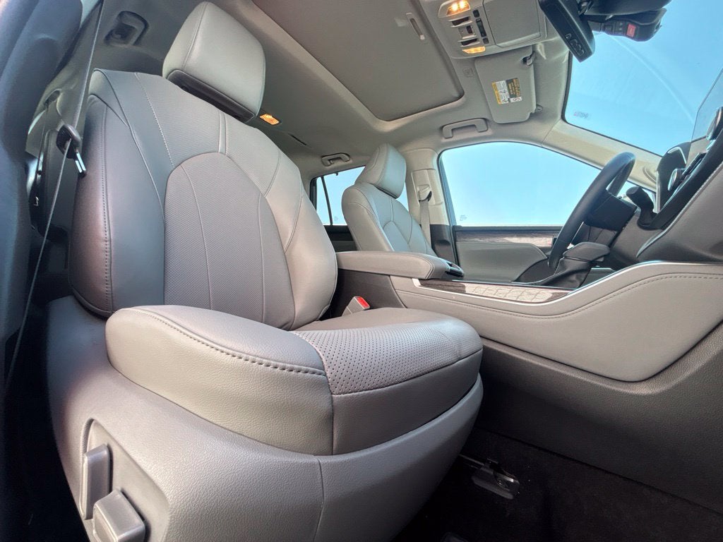 2026 Toyota Highlander Hybrid Limited