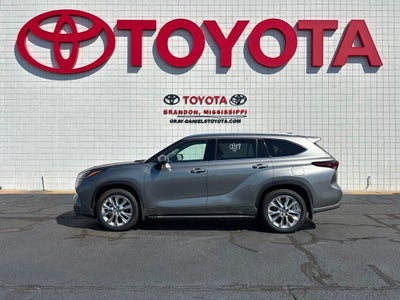 2026 Toyota Highlander Hybrid Limited