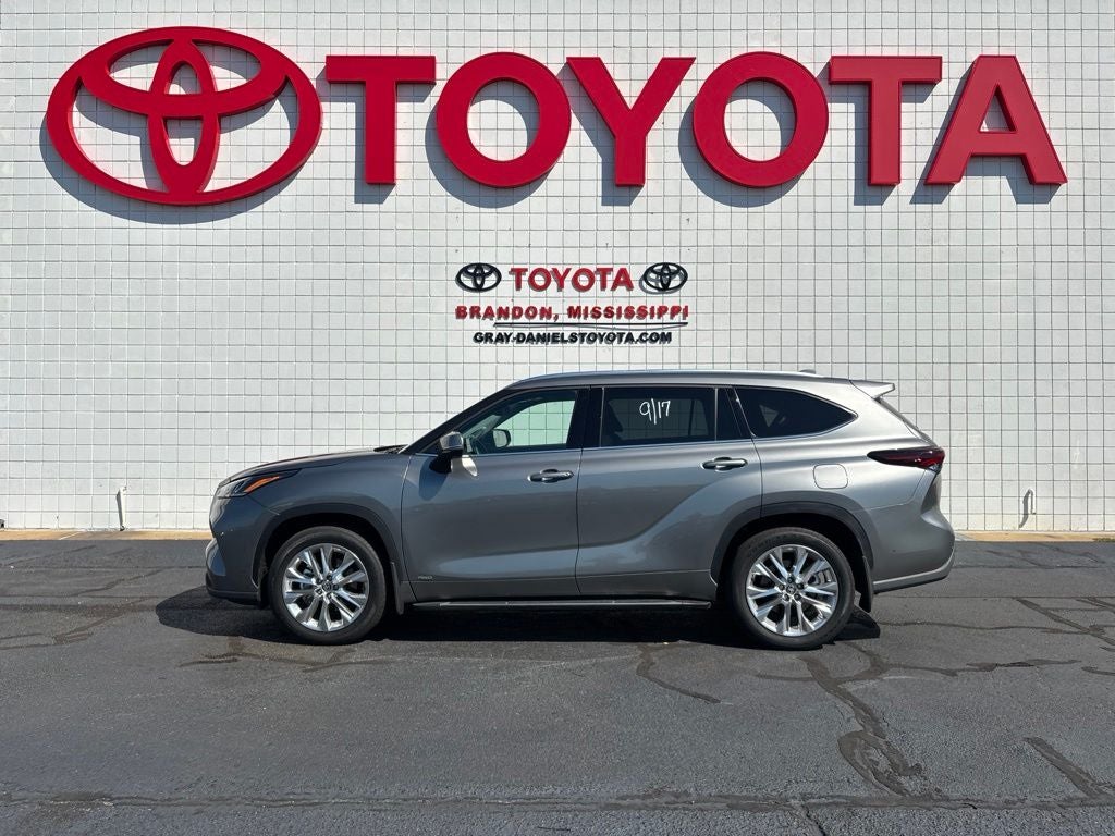 2026 Toyota Highlander Hybrid Limited