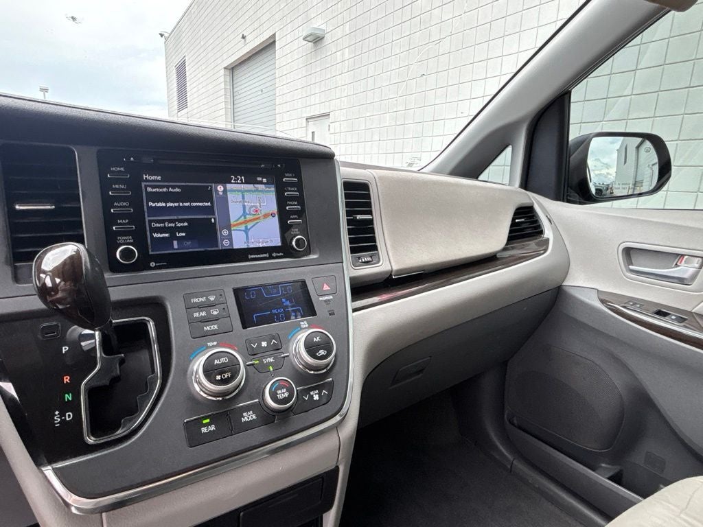 2019 Toyota Sienna XLE Premium 8 Passenger
