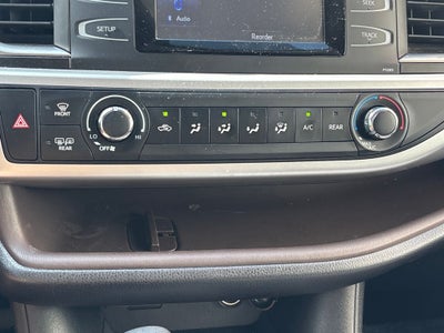 2016 Toyota Highlander LE