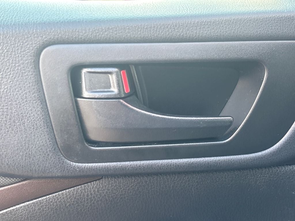 2016 Toyota Highlander LE