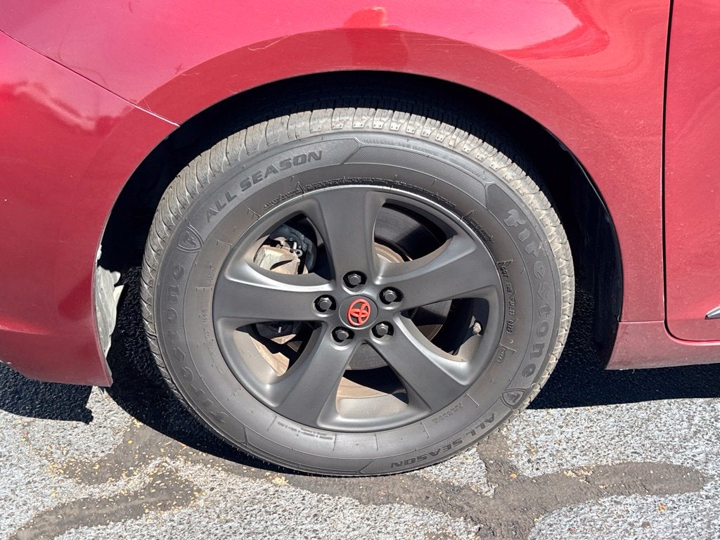 2014 Toyota Sienna L 7 Passenger