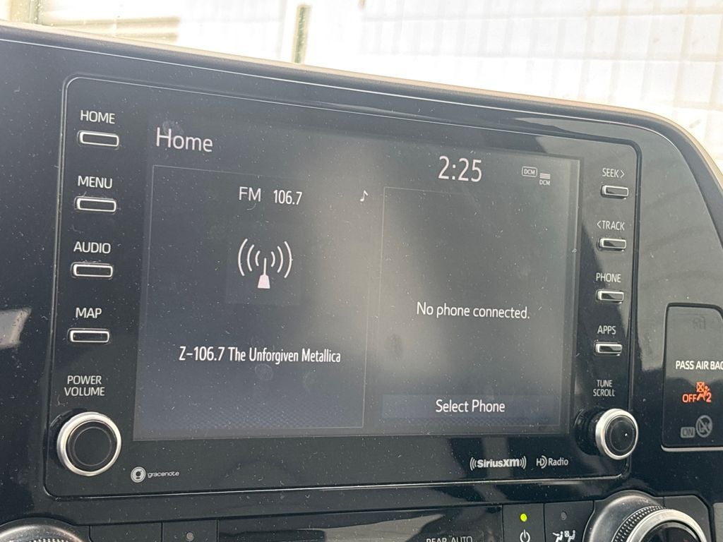 2021 Toyota Highlander LE