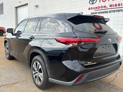 2021 Toyota Highlander LE