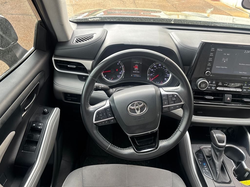 2021 Toyota Highlander LE