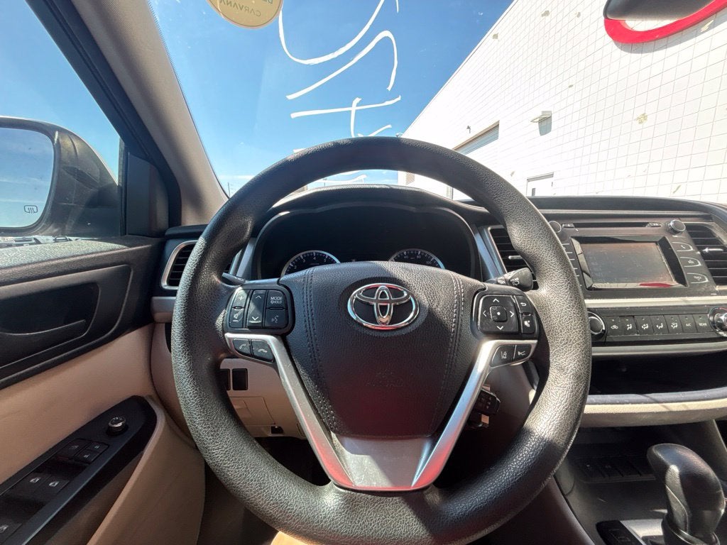 2017 Toyota Highlander LE