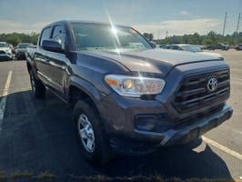 2017 Toyota Tacoma SR