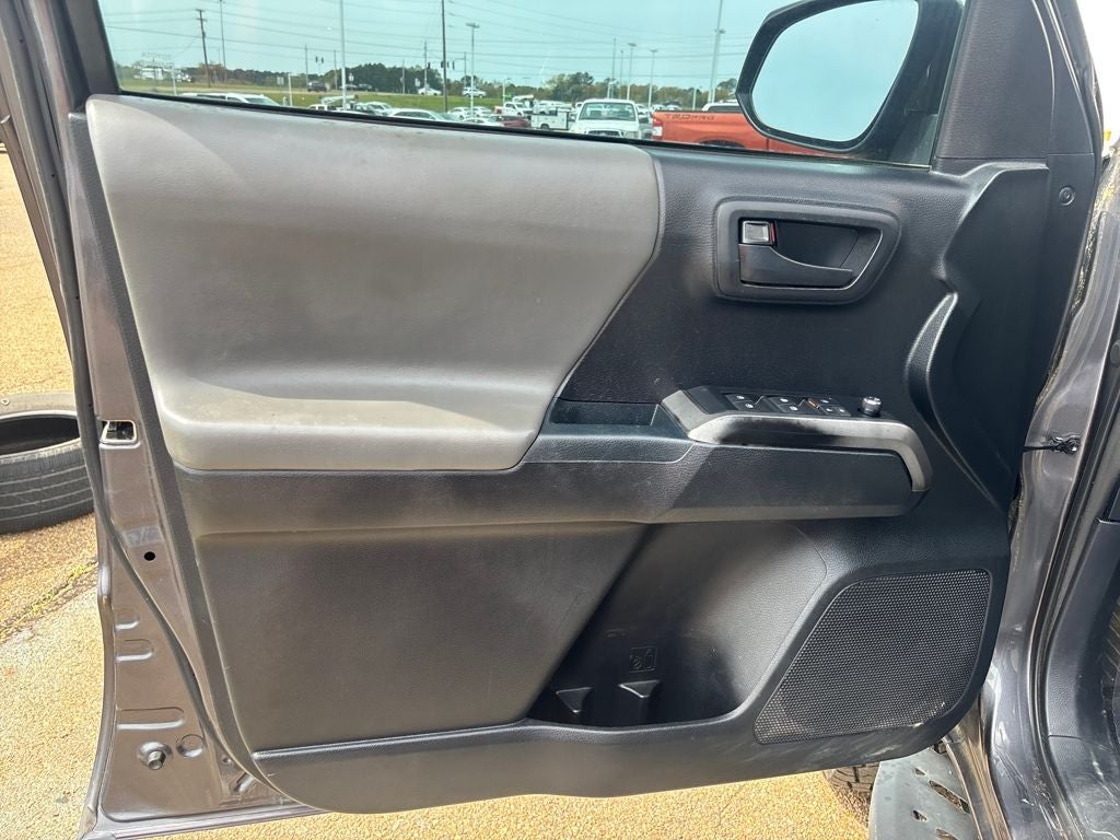 2017 Toyota Tacoma SR5 V6