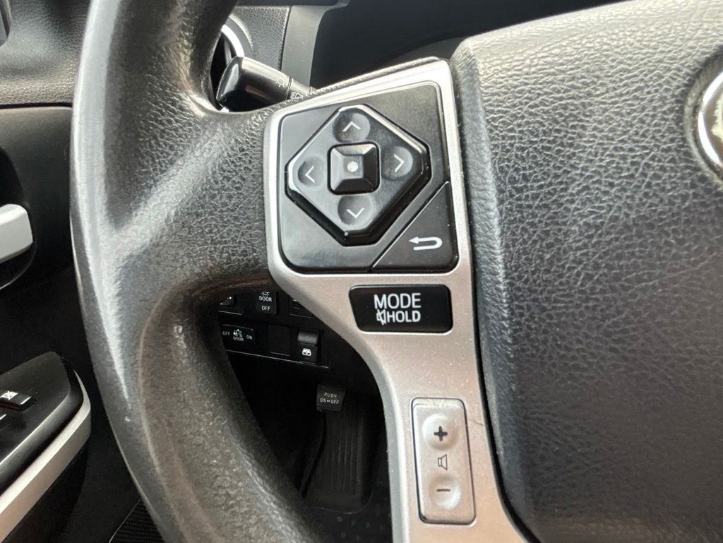 2017 Toyota Tundra SR5