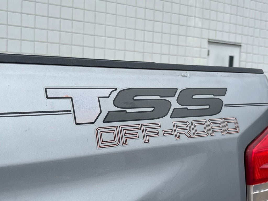 2017 Toyota Tundra SR5
