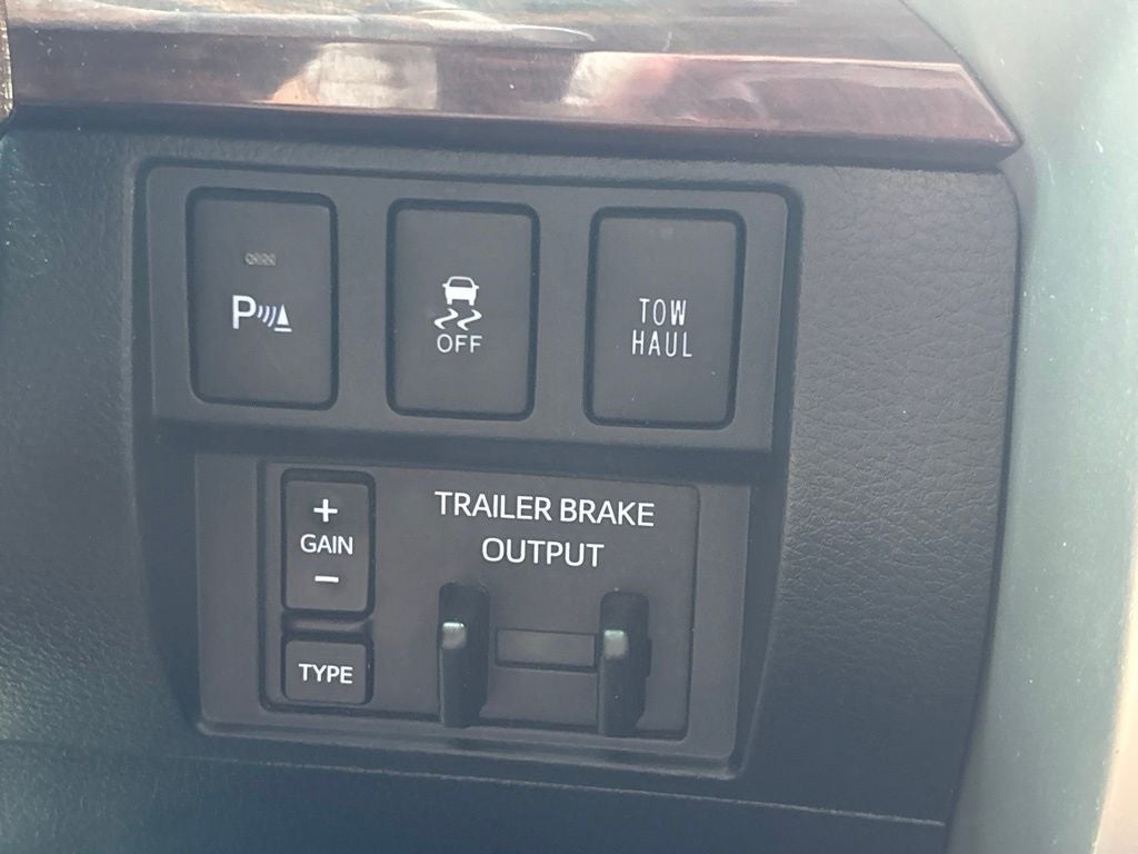 2016 Toyota Tundra Limited CrewMax