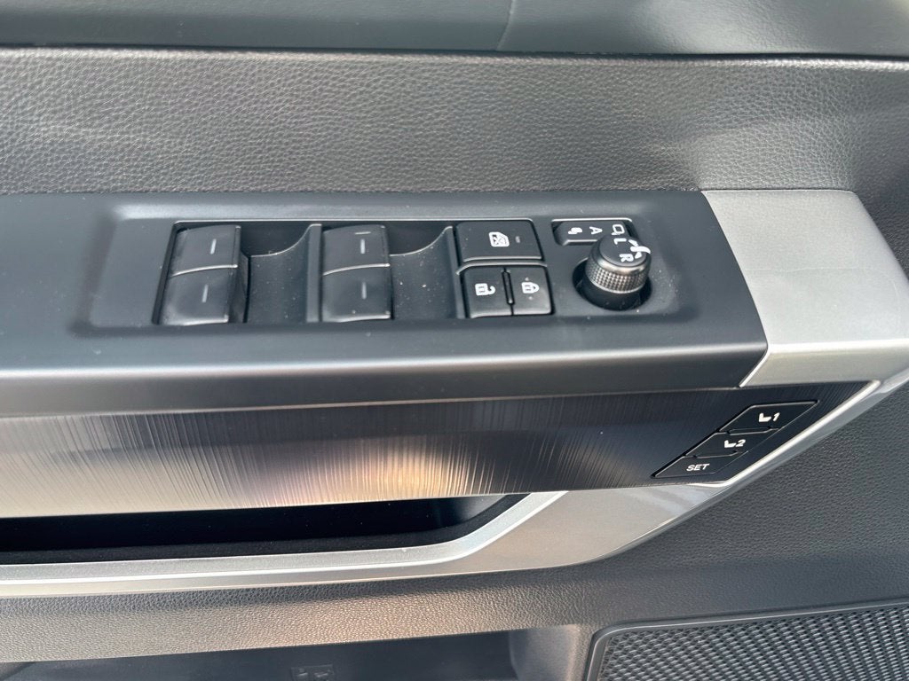 2025 Toyota Tundra Hybrid Platinum