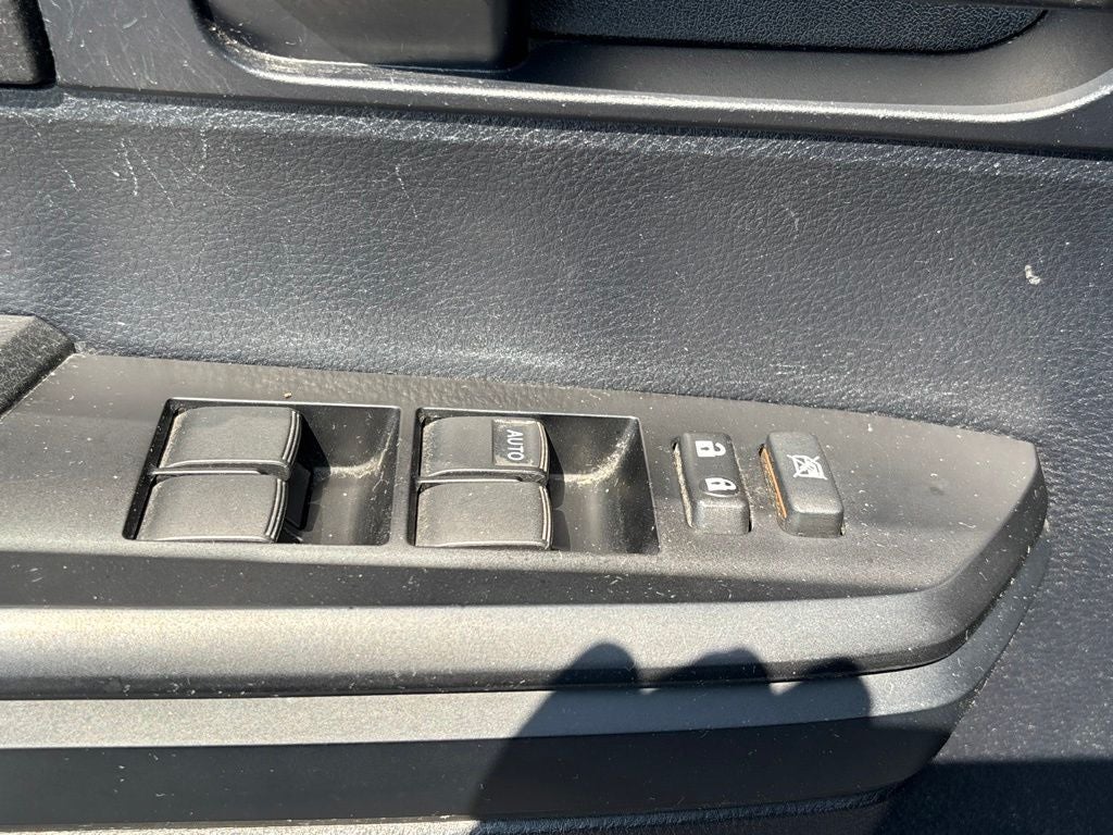 2014 Toyota Tundra SR