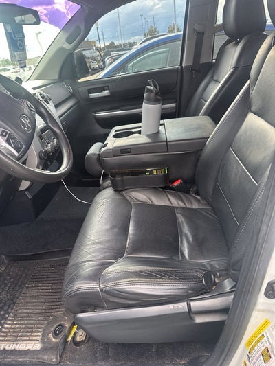 2017 Toyota Tundra SR5