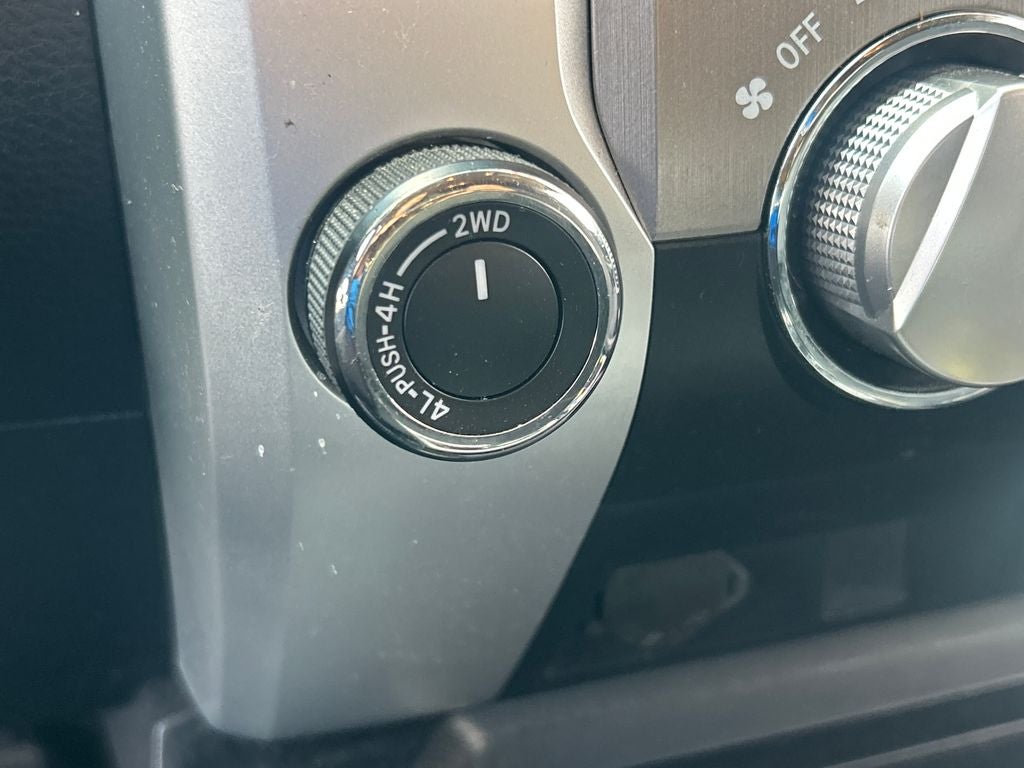 2017 Toyota Tundra SR5