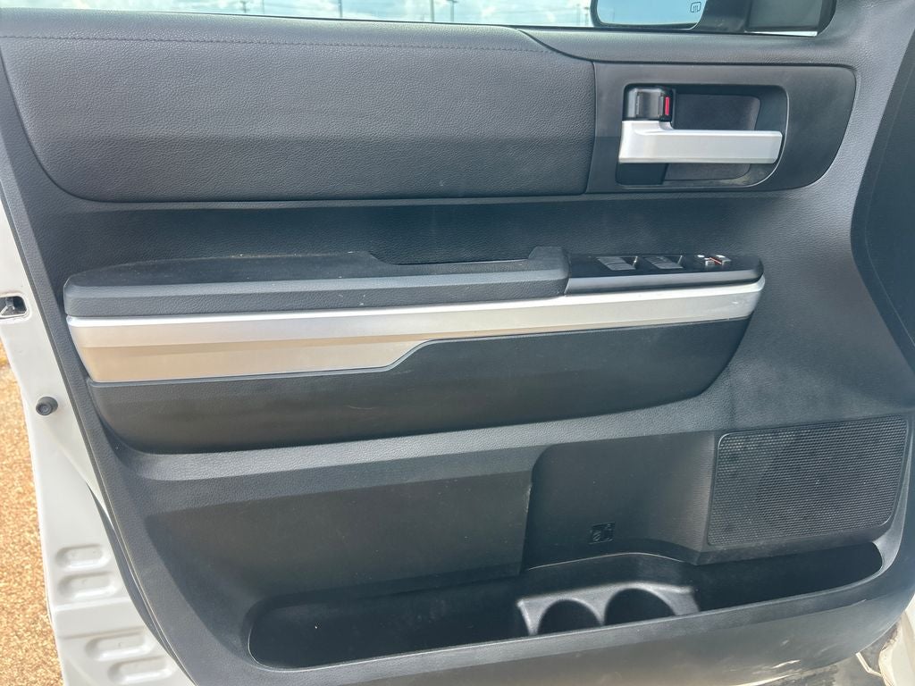 2017 Toyota Tundra SR5