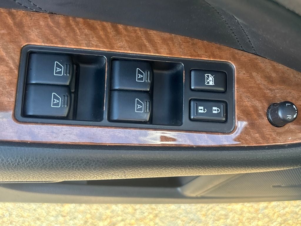 2011 Nissan Murano CrossCabriolet Base