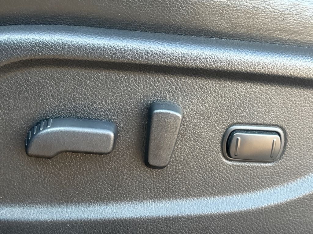 2011 Nissan Murano CrossCabriolet Base