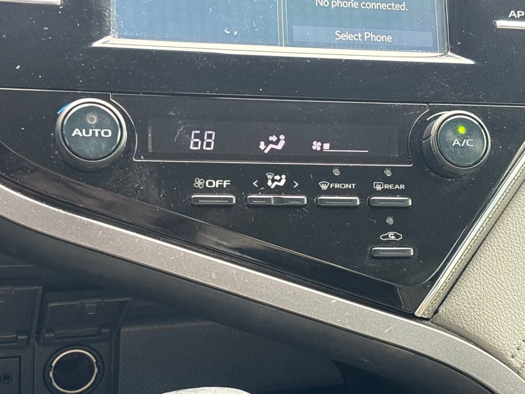 2018 Toyota Camry SE