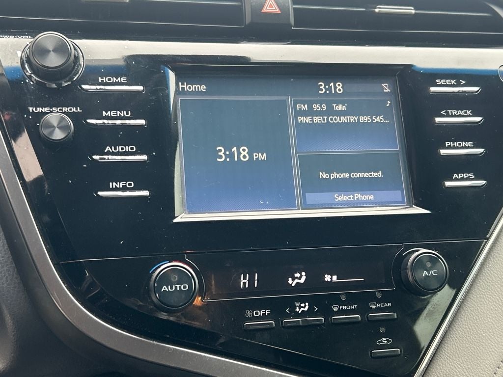 2018 Toyota Camry SE