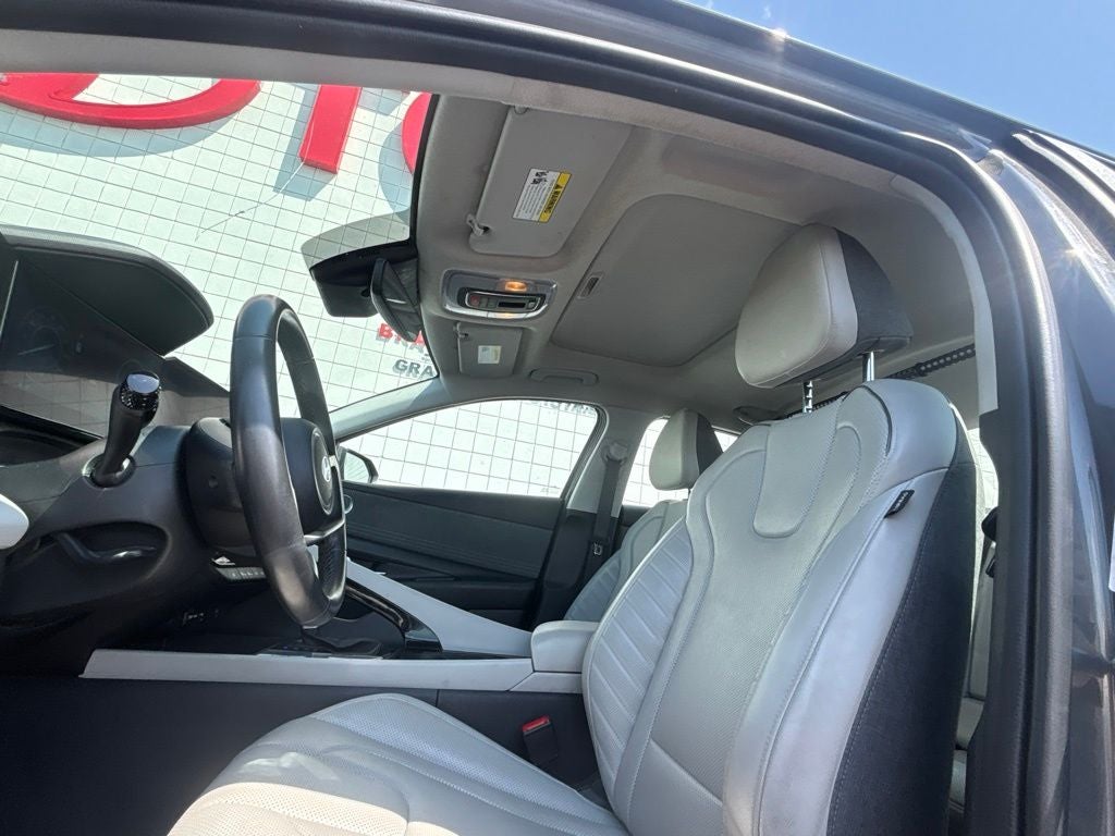 2024 Hyundai Elantra Limited