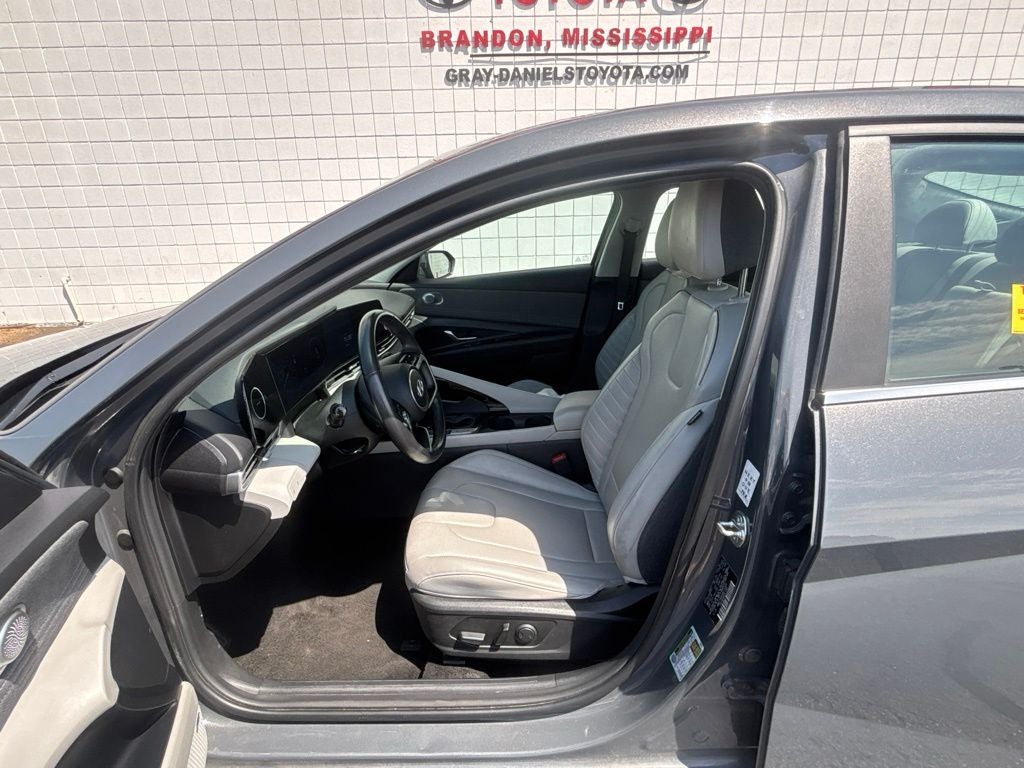 2024 Hyundai Elantra Limited