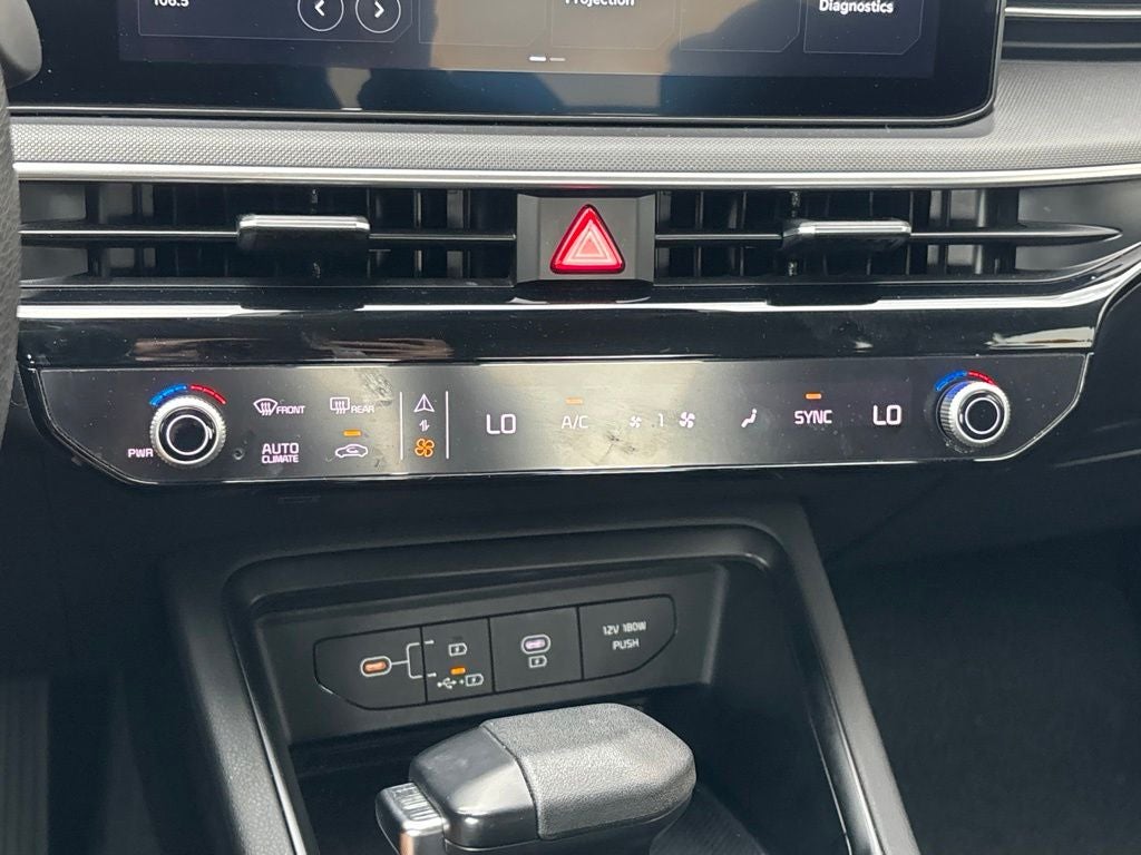 2025 Kia K5 LXS