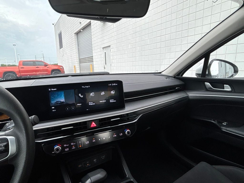 2025 Kia K5 LXS