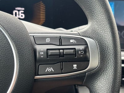 2025 Kia K5 LXS