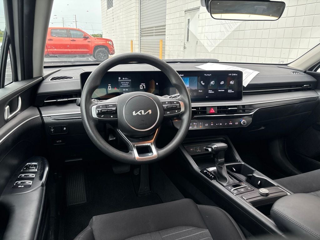 2025 Kia K5 LXS