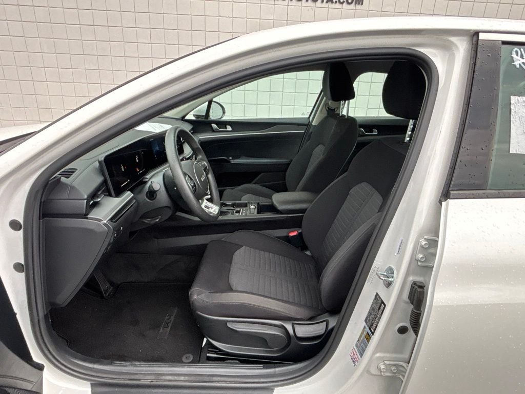 2025 Kia K5 LXS