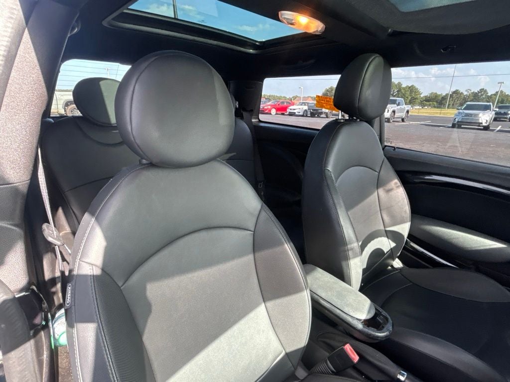 2011 MINI Cooper Base