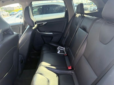 2016 Volvo XC60 T5 Drive-E Platinum