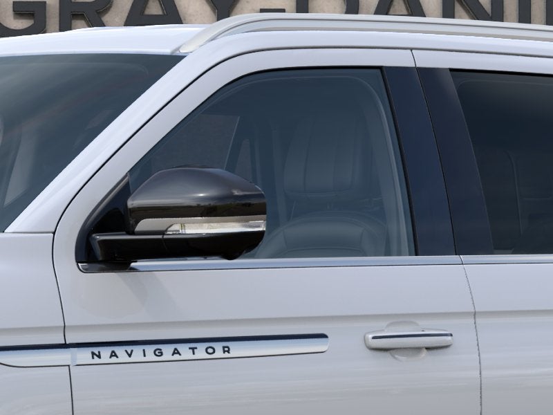2027 Lincoln Navigator Premiere