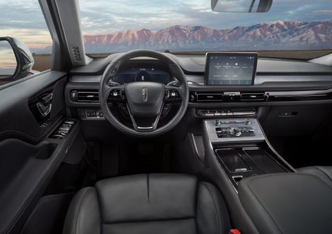 The interior of a Lincoln Aviator® SUV is shown | Gray-Daniels Lincoln in Brandon MS