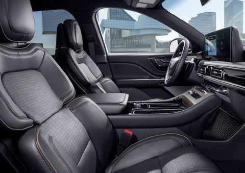 The interior of the 2025 Lincoln Aviator® SUV is shown with sleek black accents. | Gray-Daniels Lincoln in Brandon MS
