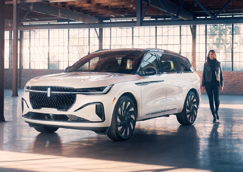 A person approaches a 2026 Lincoln Nautilus® SUV. | Gray-Daniels Lincoln in Brandon MS